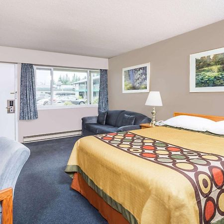 Super 8 By Wyndham Quesnel Bc Ξενοδοχείο Εξωτερικό φωτογραφία