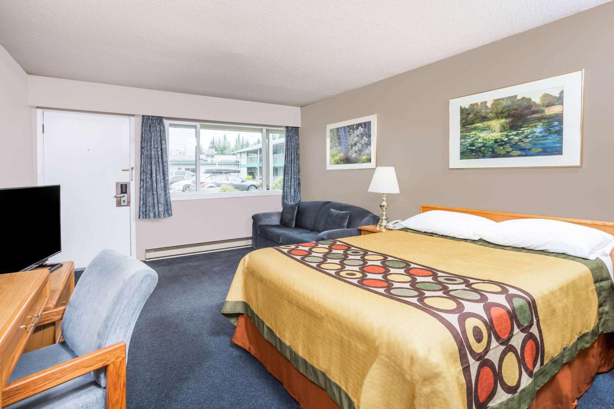 Super 8 By Wyndham Quesnel Bc Ξενοδοχείο Εξωτερικό φωτογραφία