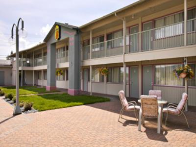 Super 8 By Wyndham Quesnel Bc Ξενοδοχείο Εξωτερικό φωτογραφία