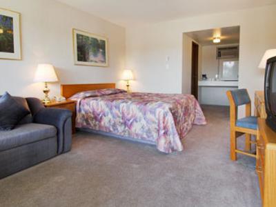 Super 8 By Wyndham Quesnel Bc Ξενοδοχείο Δωμάτιο φωτογραφία